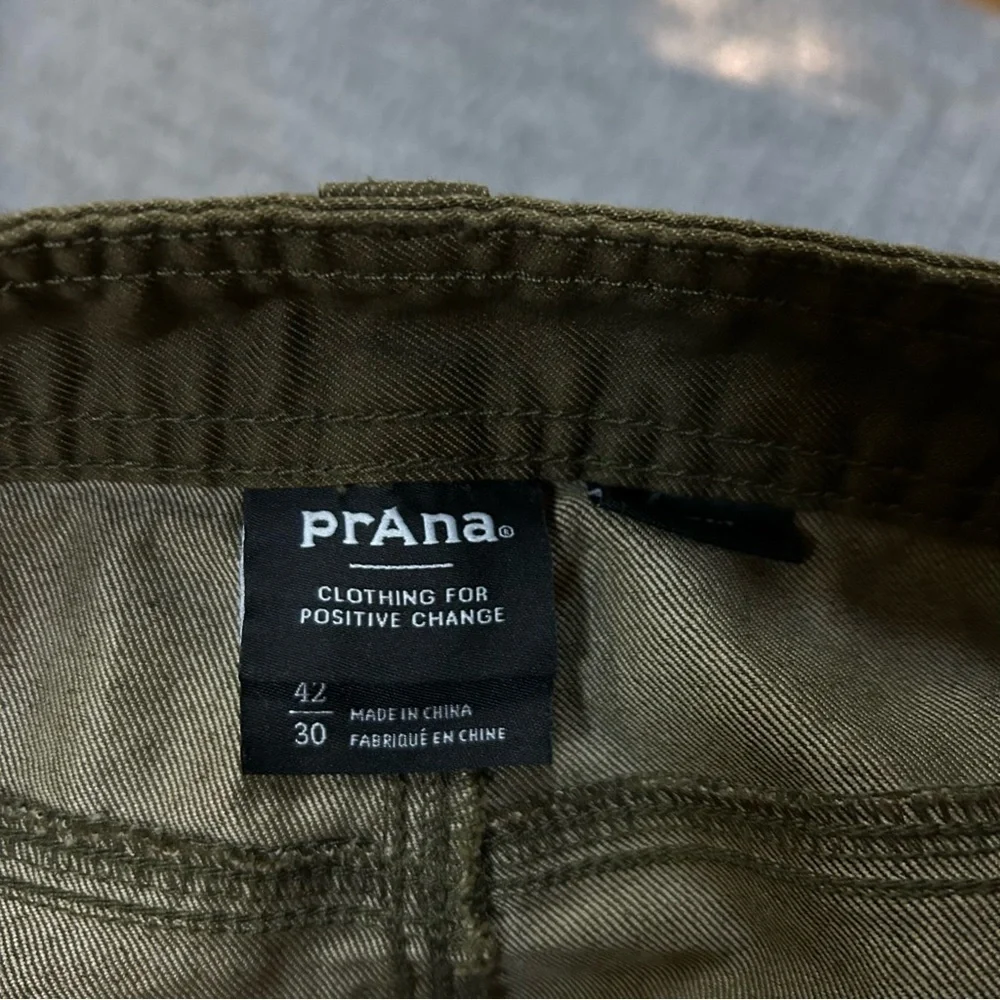 42/30 Prana Bridger Jean in green canvas feel slim fit